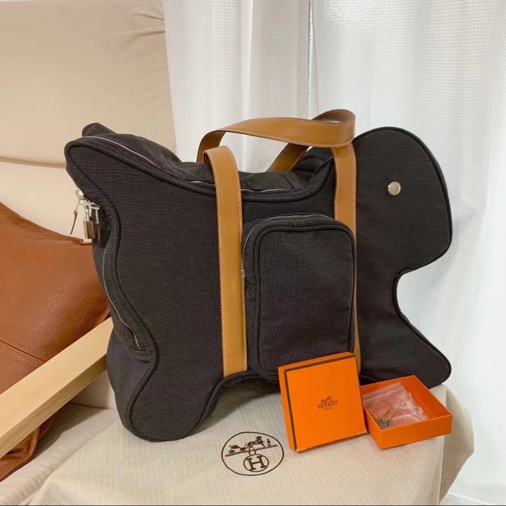 Hermes Limited Edition Dog-shaped Canvas bag - only 100 worldwide❤️